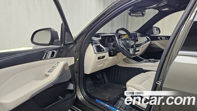 BMW X7 2023 — ფოტო 10/20