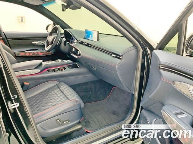 Genesis GV70 2023 — фото 13 из 20
