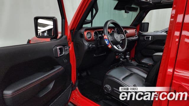 Jeep Wrangler 2020 — Şəkil 10/20
