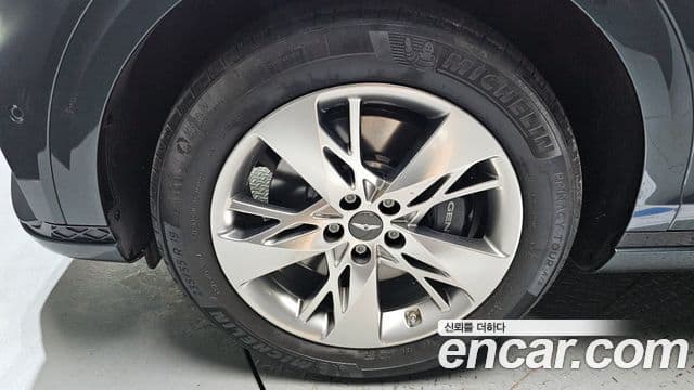 Genesis GV70 2022 — ფოტო 5/20