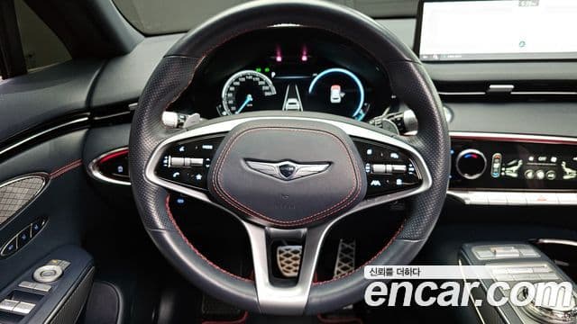 Genesis GV70 2022 — ფოტო 13/20