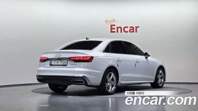 Audi A4 2021 — ფოტო 1/20