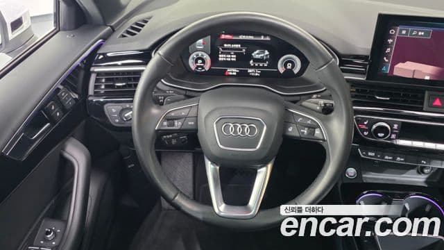 Audi A4 2021 — ფოტო 13/20
