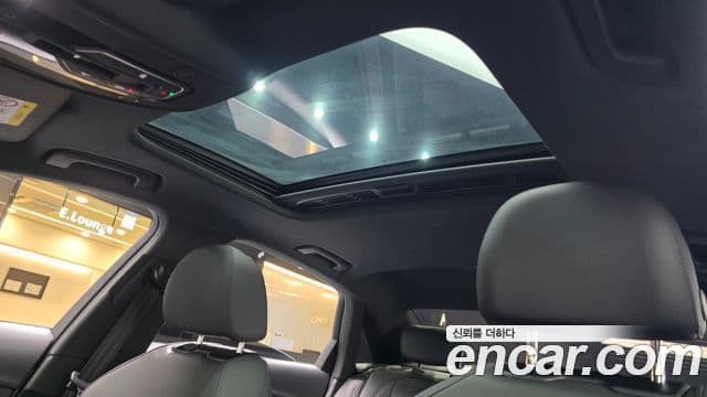 Audi A4 2021 — ფოტო 18/20