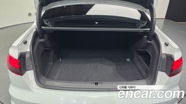 Audi A4 2021 — ფოტო 20/20