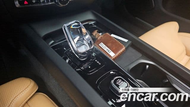Volvo S60 2024 — Photo 9/20