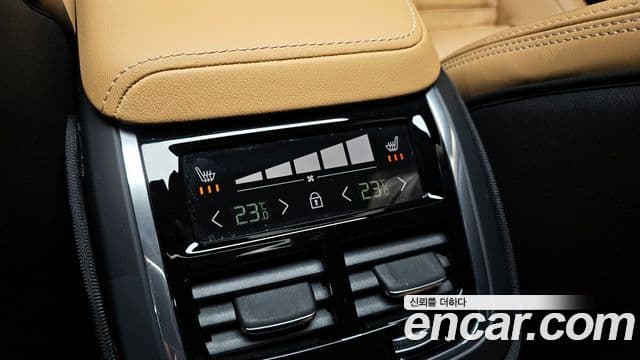 Volvo S60 2024 — Photo 10/20