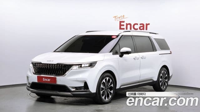 Kia Carnival 2023 — ფოტო 1/20