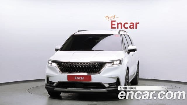 Kia Carnival 2023 — ფოტო 3/20