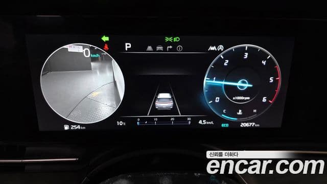Kia Carnival 2023 — Фото 8/20