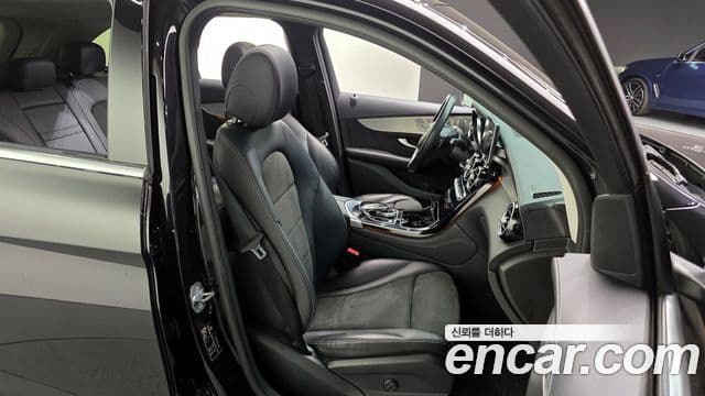 Mercedes-Benz GLC-Class 2019 — Şəkil 12/20