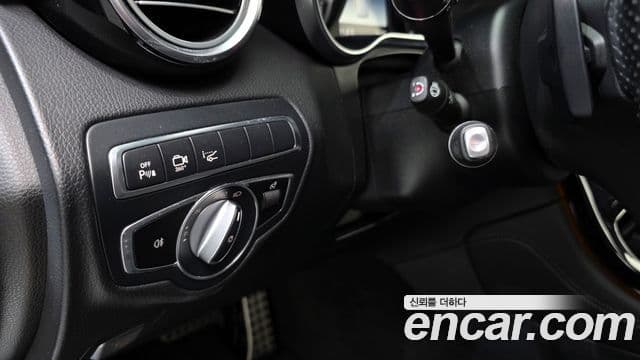 Mercedes-Benz GLC-Class 2019 — Şəkil 14/20