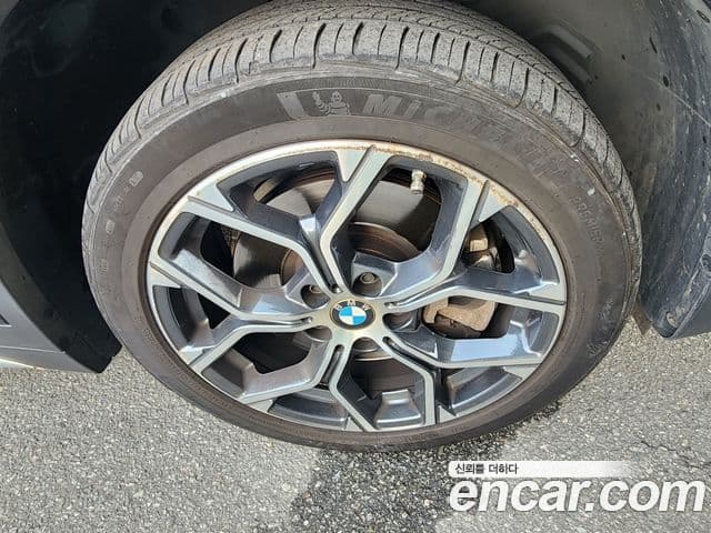 BMW X1 2021 — Photo 10/14
