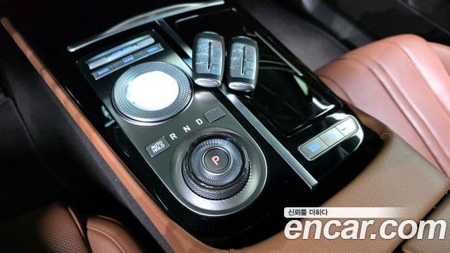 Genesis G80 2022 — Photo 4/20