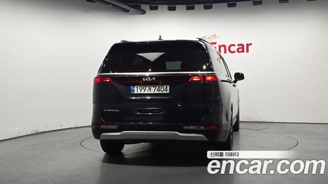 Kia Carnival 2021 — Photo 9/20