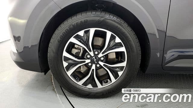 Kia Carnival 2021 — Photo 20/20
