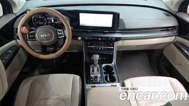 Kia Carnival 2021 — Photo 11/20