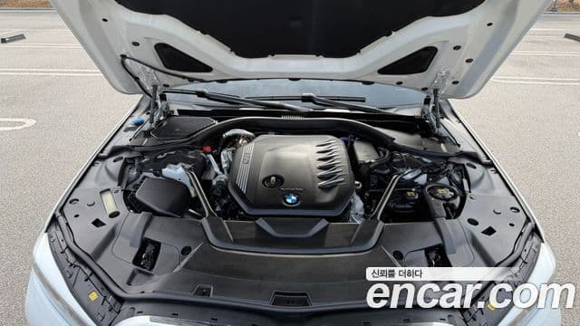 BMW 7 Series 2021 — ფოტო 16/20