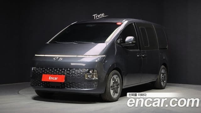 Hyundai Staria 2021 — ფოტო 1/20