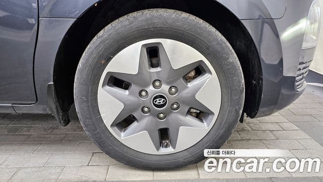 Hyundai Staria 2021 — ფოტო 5/20