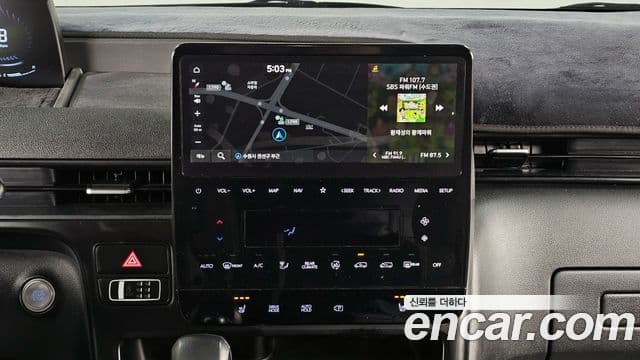 Hyundai Staria 2021 — ფოტო 14/20