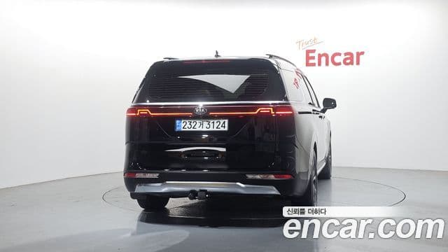 Kia Carnival 2020 — ფოტო 4/20