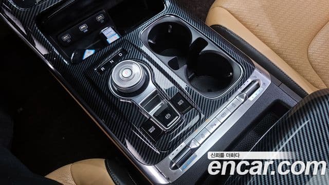 Kia Carnival 2020 — ფოტო 9/20