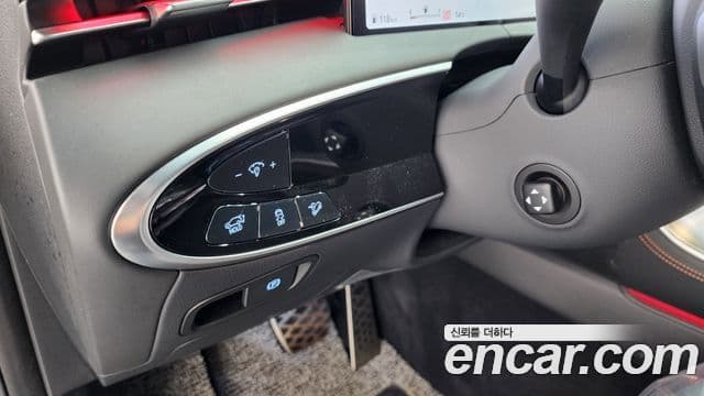 Genesis GV70 2025 — Şəkil 14/20