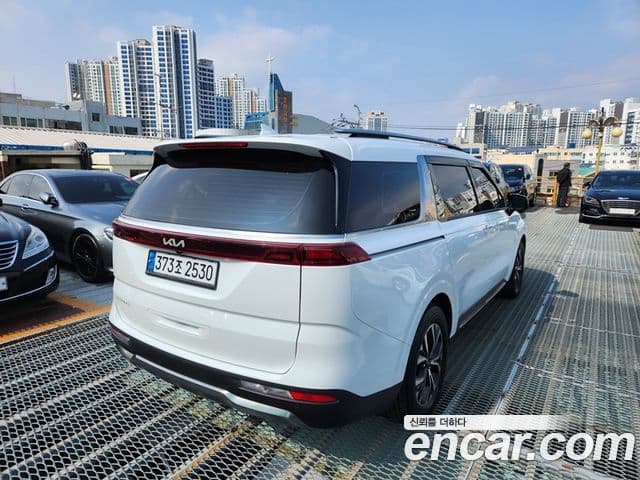 Kia Carnival 2023 — Фото 6/20