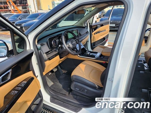 Kia Carnival 2023 — Фото 12/20
