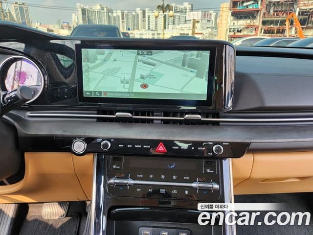 Kia Carnival 2023 — Фото 18/20