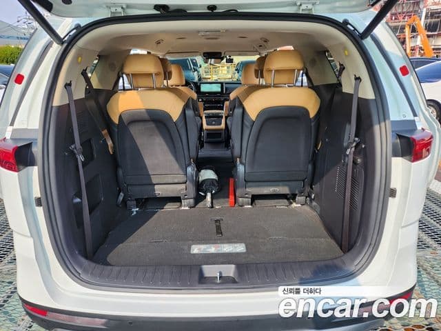Kia Carnival 2023 — Фото 20/20