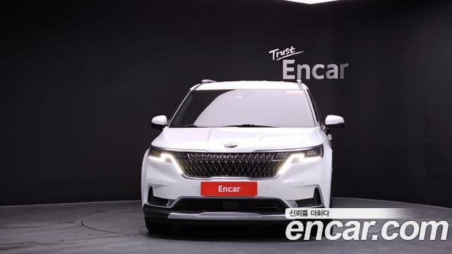 Kia Carnival 2020 — Фото 3/20