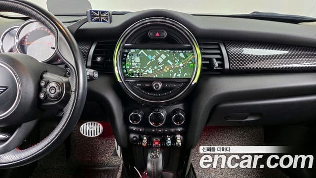 Mini Cooper S 2018 — Şəkil 14/20