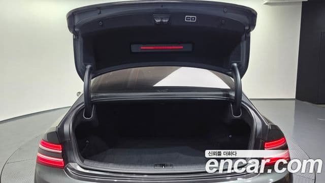 Genesis Electrified G80 2022 — ფოტო 20/20