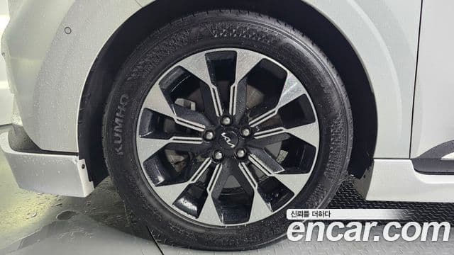Kia Carnival 2022 — Фото 5/20