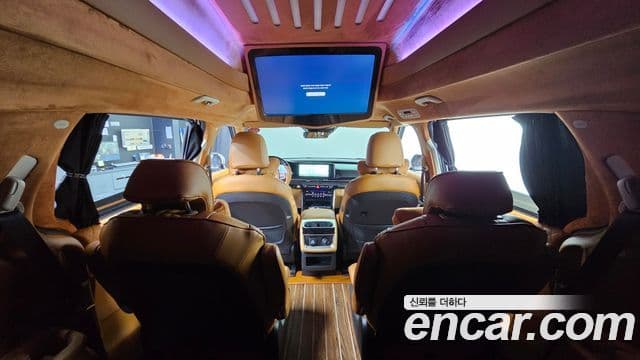 Kia Carnival 2022 — Фото 19/20