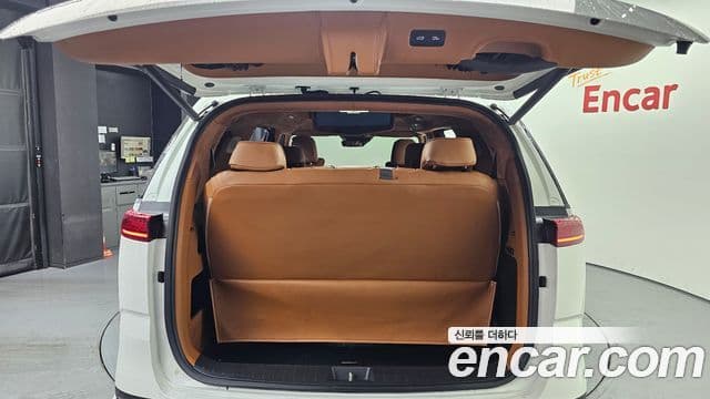 Kia Carnival 2022 — Фото 20/20
