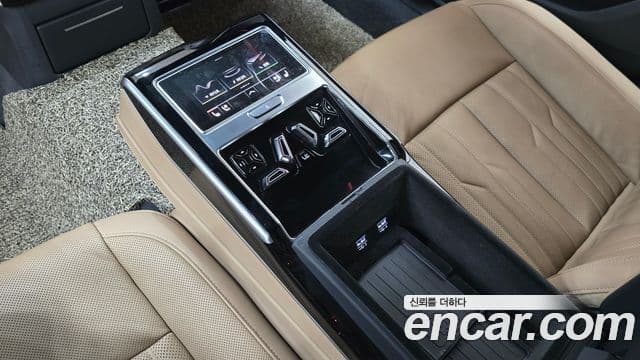 Audi A8 2020 — Şəkil 17/20