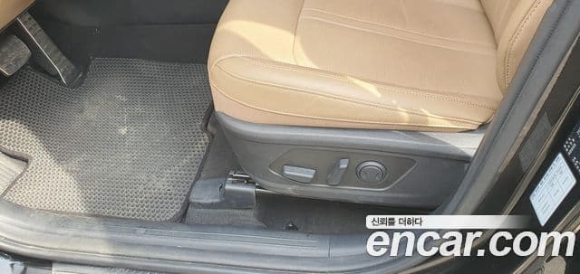Kia Sorento 2024 — ფოტო 9/20