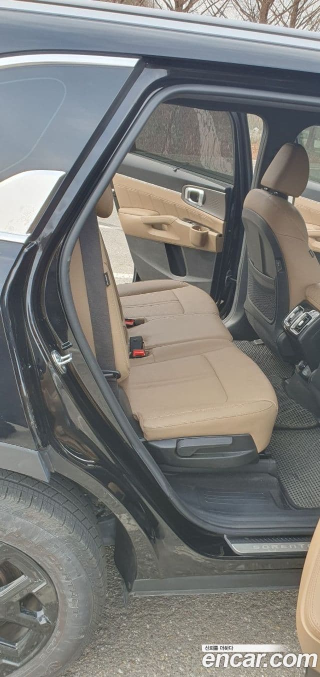 Kia Sorento 2024 — ფოტო 18/20