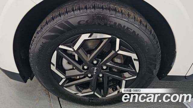 Kia Carnival 2024 — ფოტო 5/20