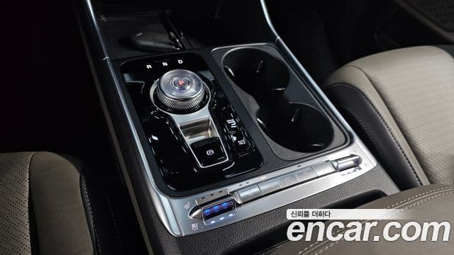 Kia Carnival 2024 — ფოტო 9/20