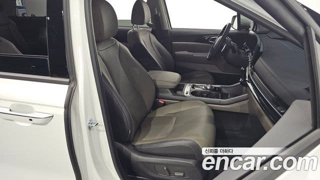 Kia Carnival 2024 — ფოტო 10/20