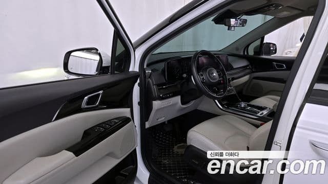 Kia Carnival 2020 — Фото 10/20