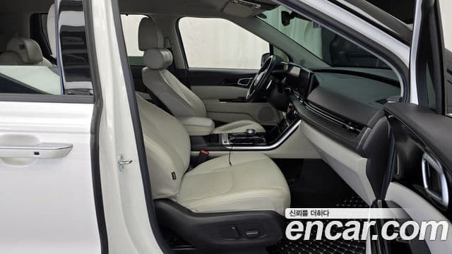 Kia Carnival 2020 — Фото 11/20