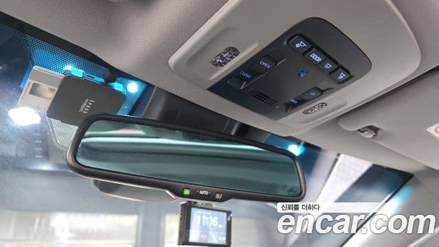 Toyota Camry 2021 — Photo 8/20