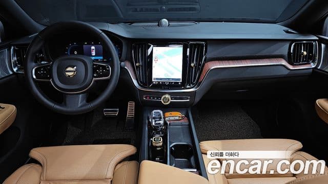 Volvo S60 2024 — ფოტო 7/20