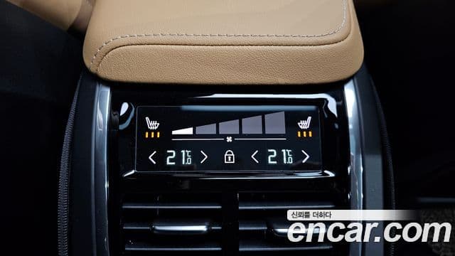 Volvo S60 2024 — ფოტო 20/20