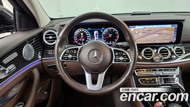 Mercedes-Benz E-Class 2020 — Şəkil 13/20